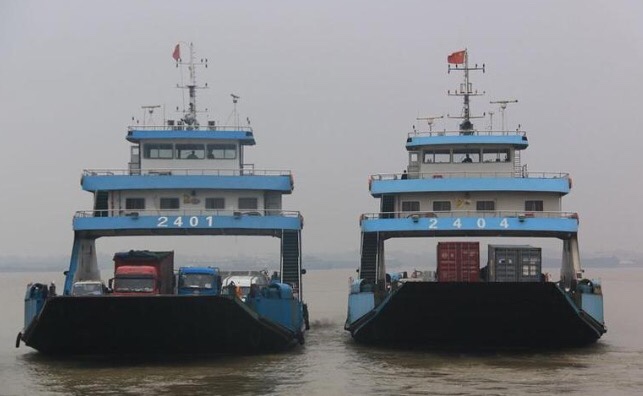 镇江大港汽渡将实行分时段优惠收费 10吨以上货车每吨2元起